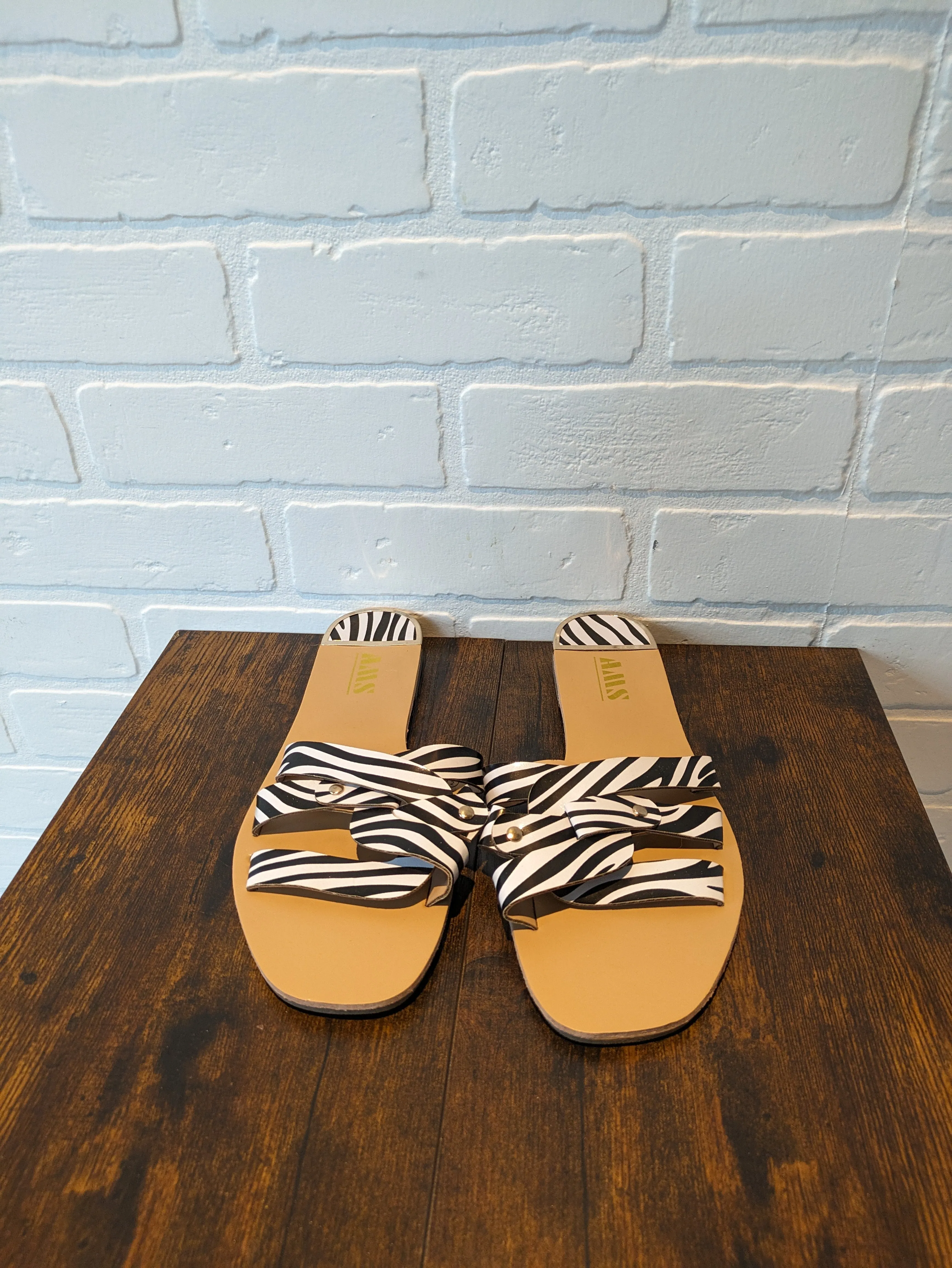 Animal Print Sandals Flats Cme, Size 7.5