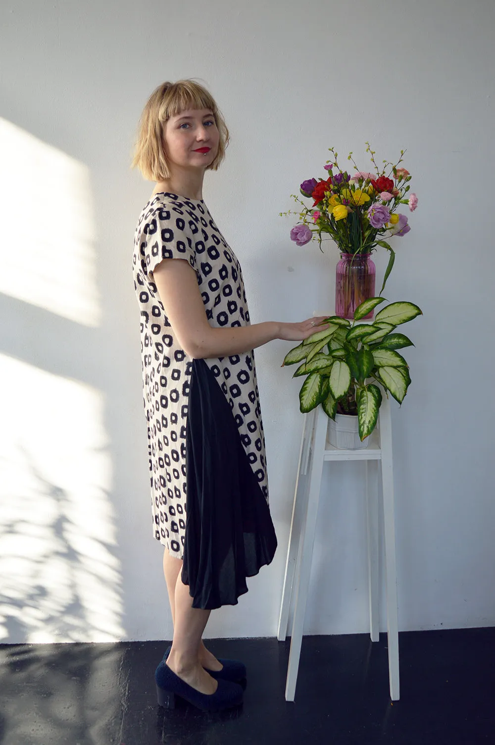 Fresh and New Spring Summer 2018 Elegant but still so Fun Linen Dress in Cream Color with Back Pattern and Black Side Wedge