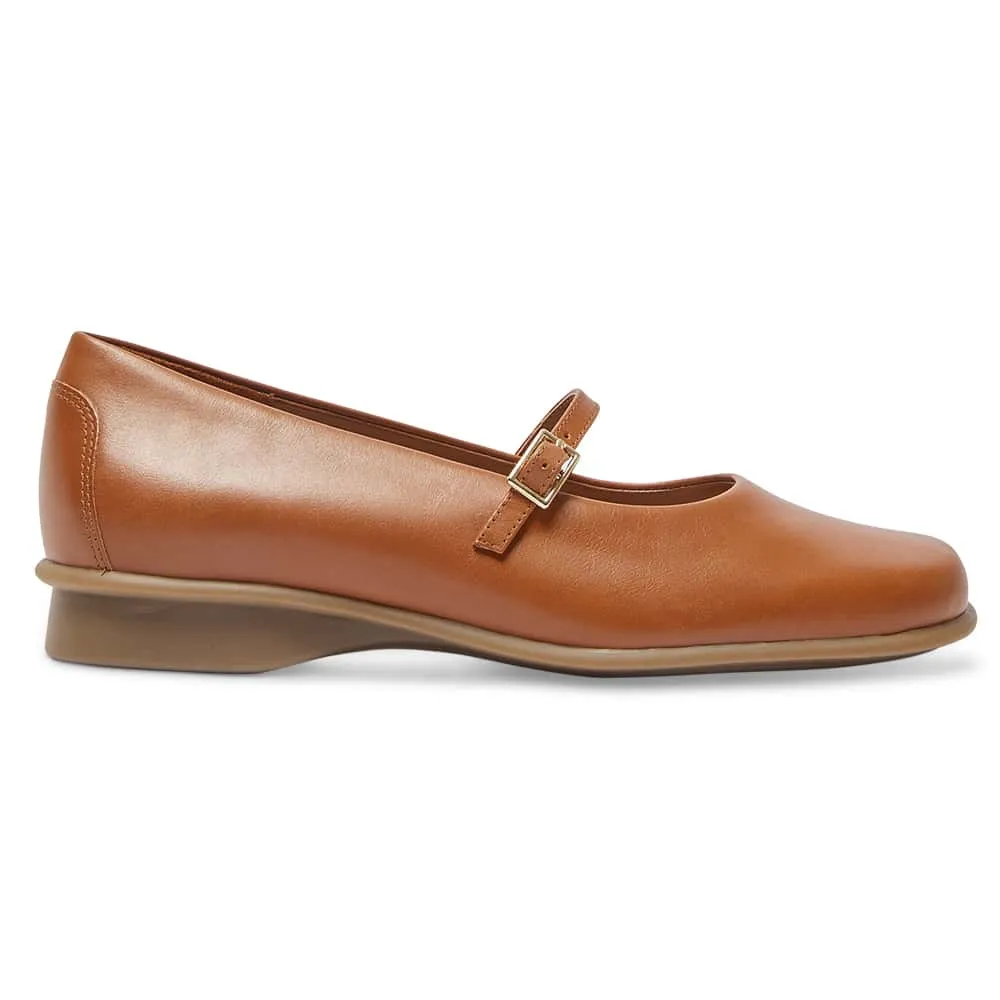 Katrina Flat in Cognac Leather