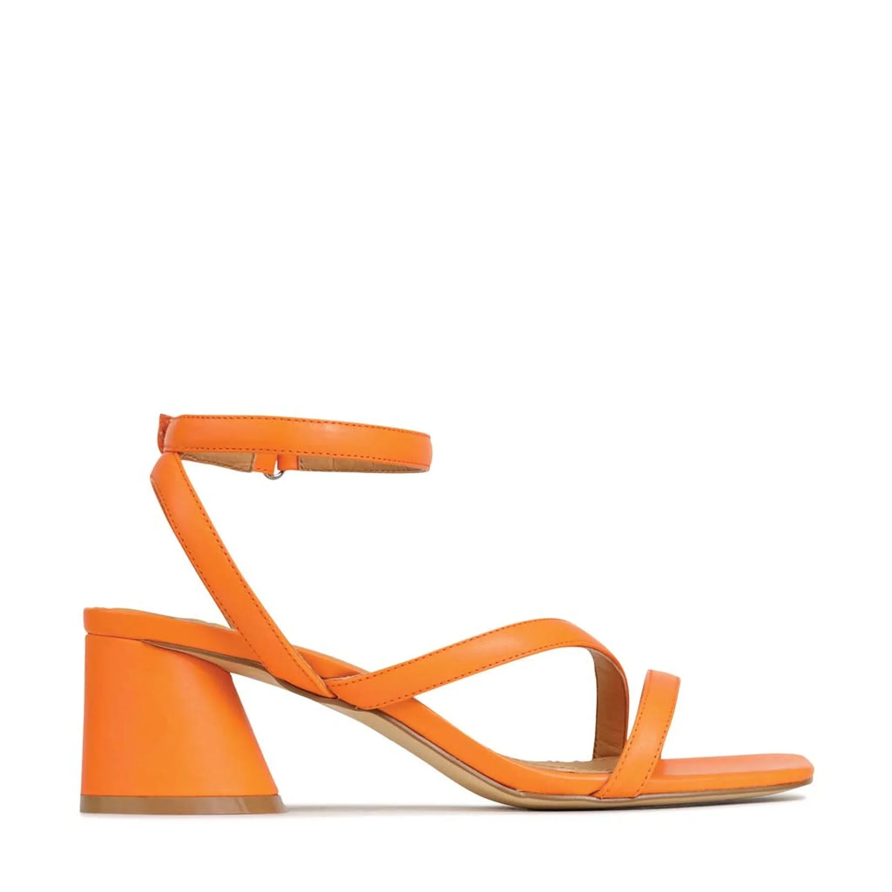 PETRICIA LEATHER BLOCK HEEL SANDALS