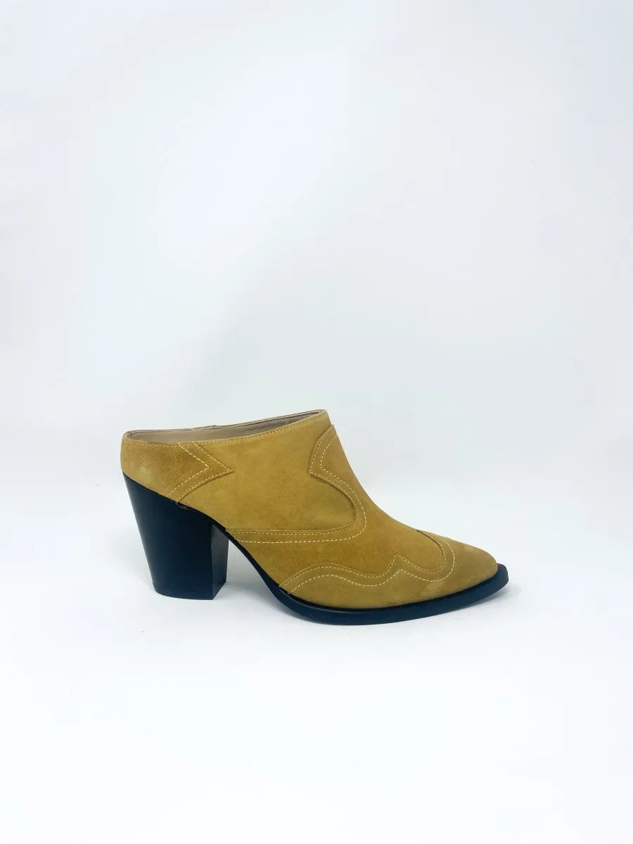 Reba in Hazel Suede