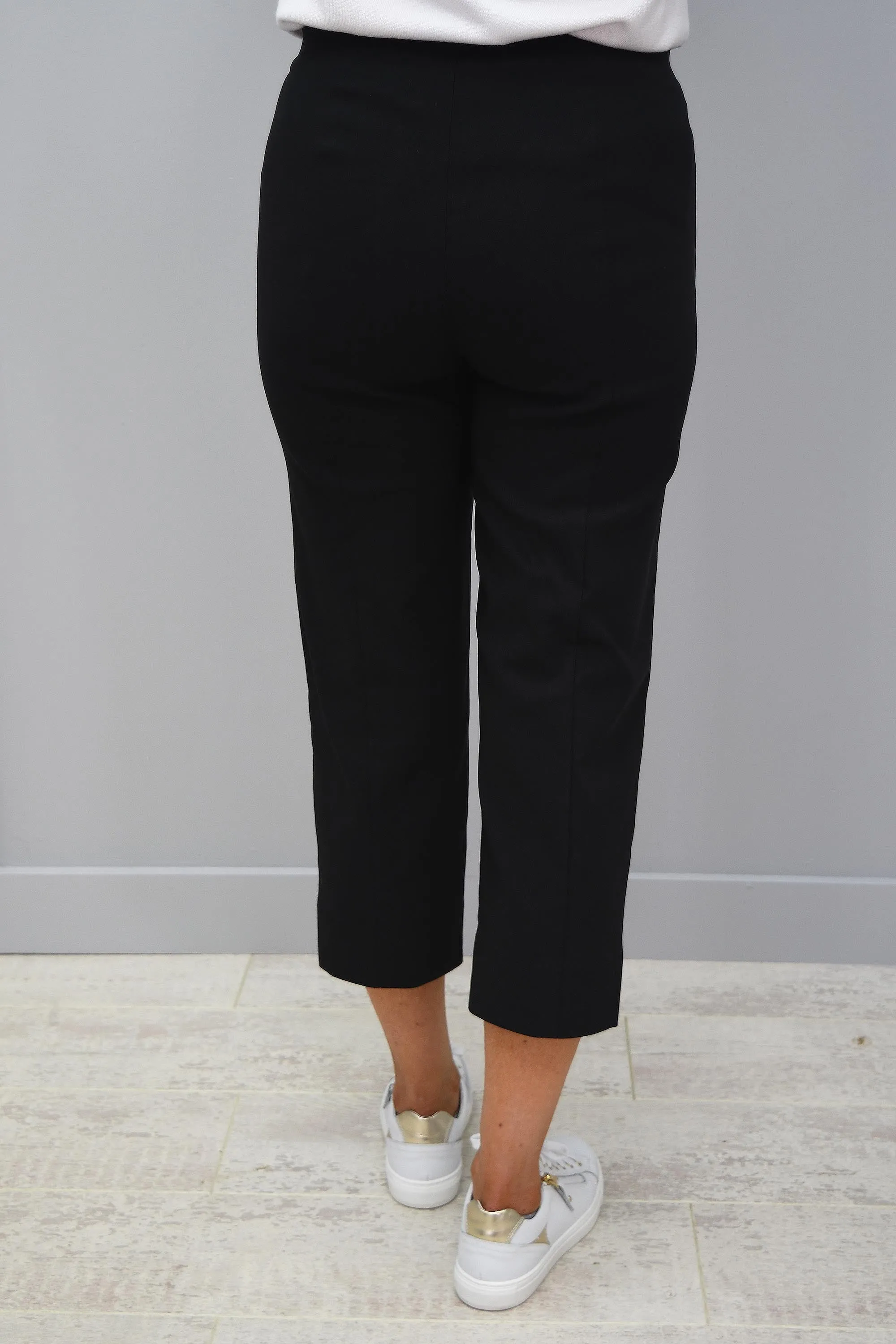 Robell Marie Black Cropped Trousers - 51576 5499 90