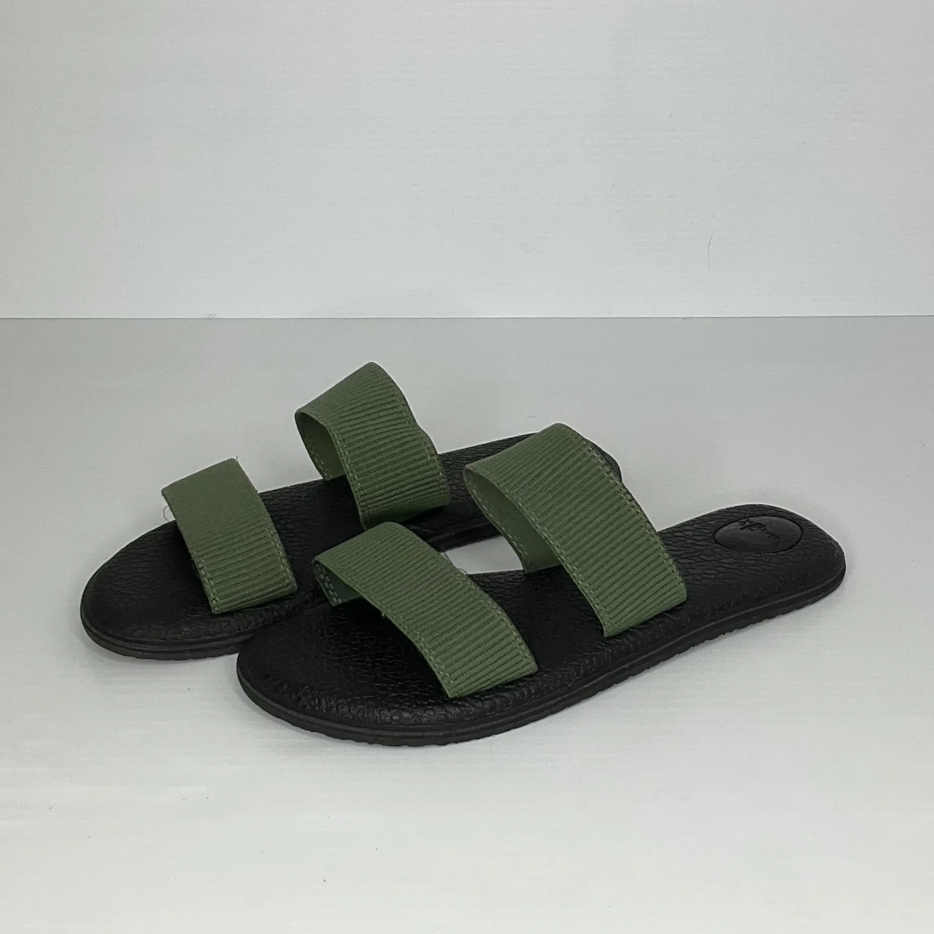 Sandals Flats By Sanuk  Size: 8