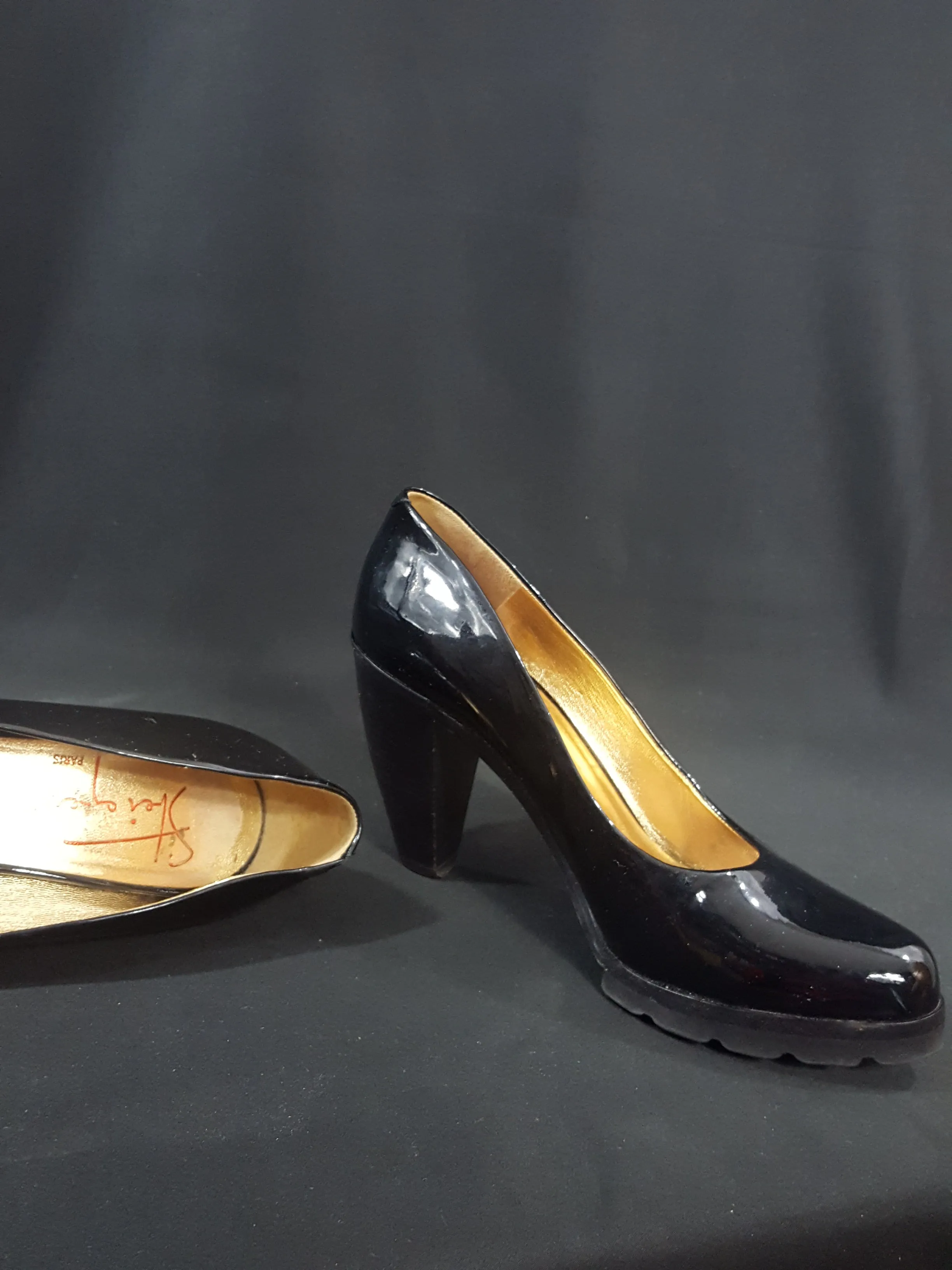 Walter Steiger Paris Patent Leather Pumps sz. 38