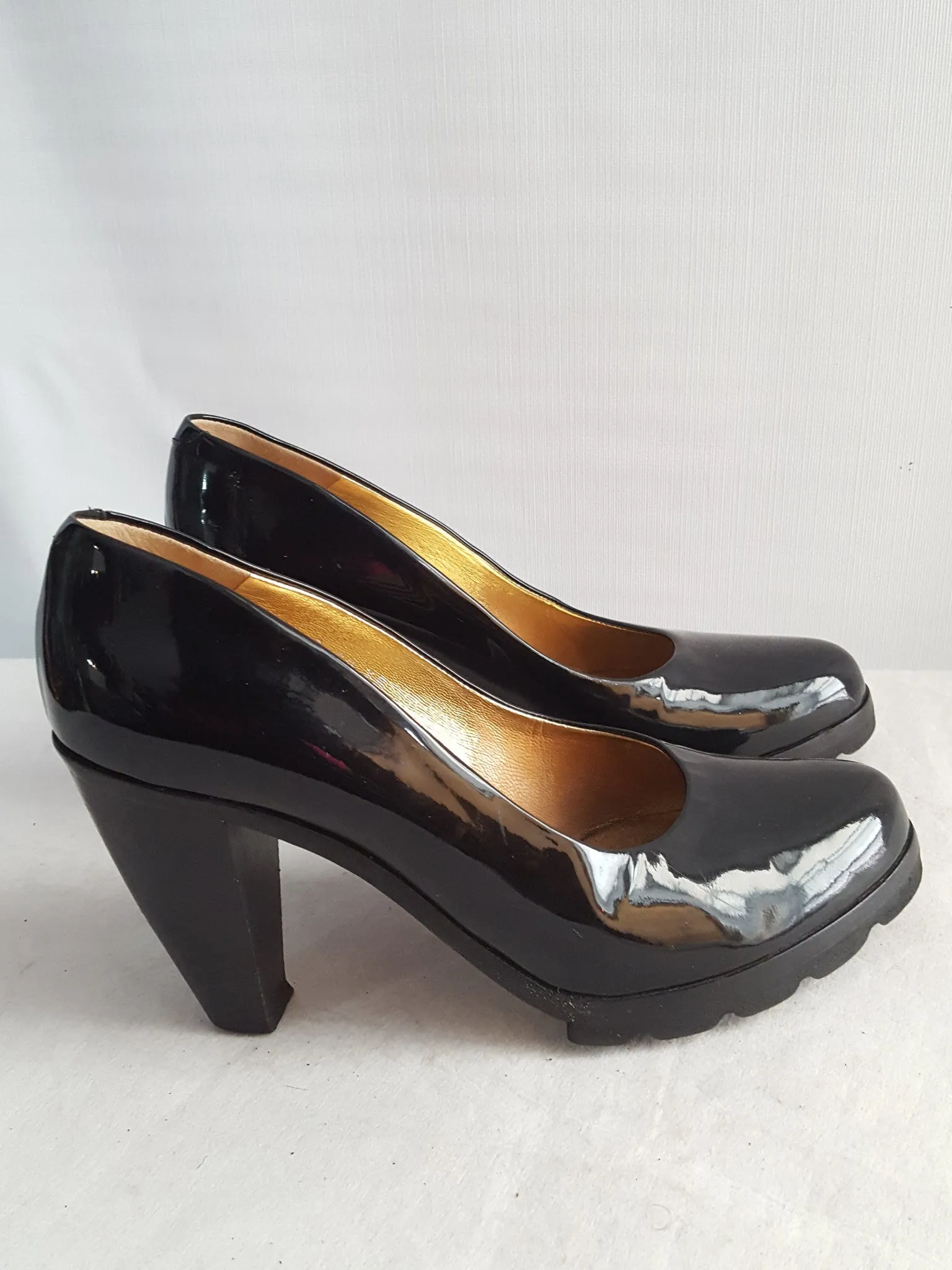 Walter Steiger Paris Patent Leather Pumps sz. 38