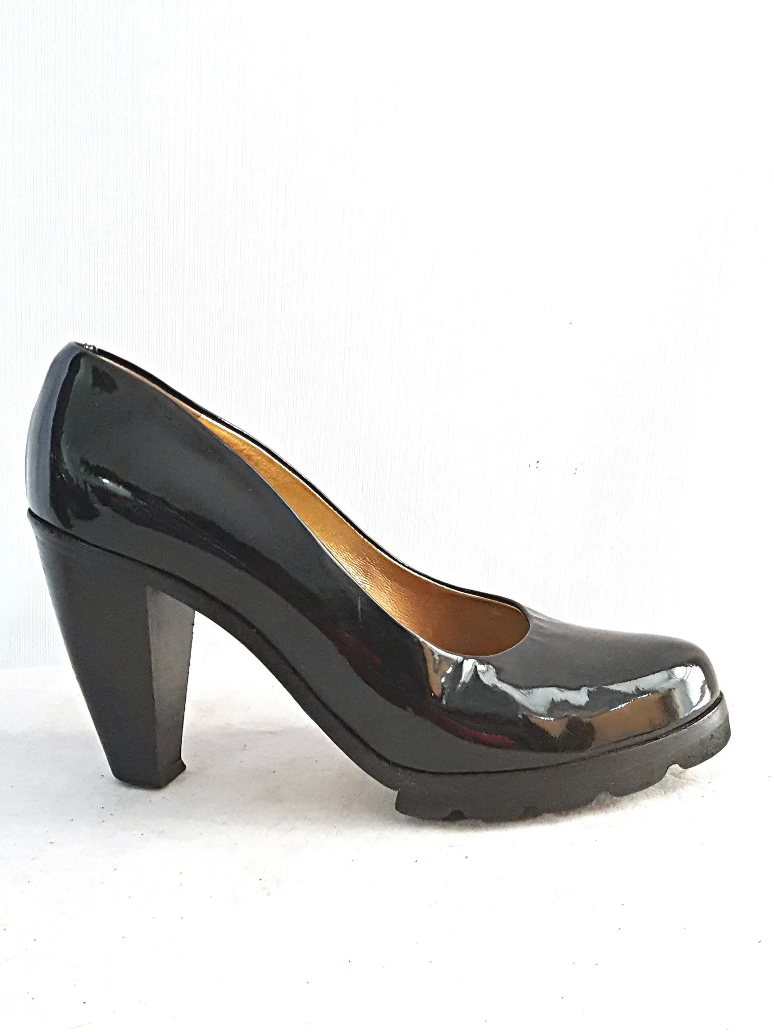 Walter Steiger Paris Patent Leather Pumps sz. 38