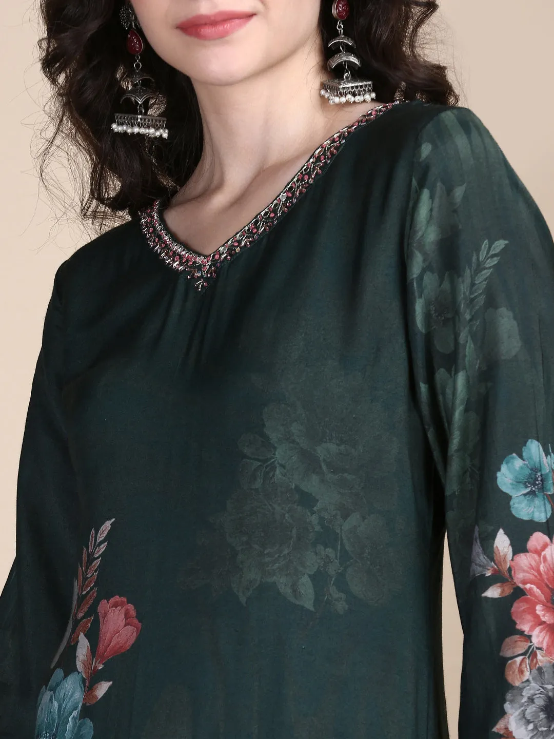 Women Floral Green Straight Kurta Set with Dupatta