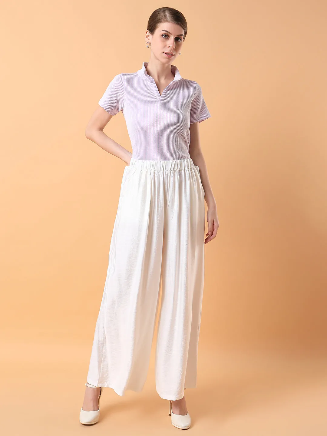 Women Solid Off White Pleated Loose Fit Trouser