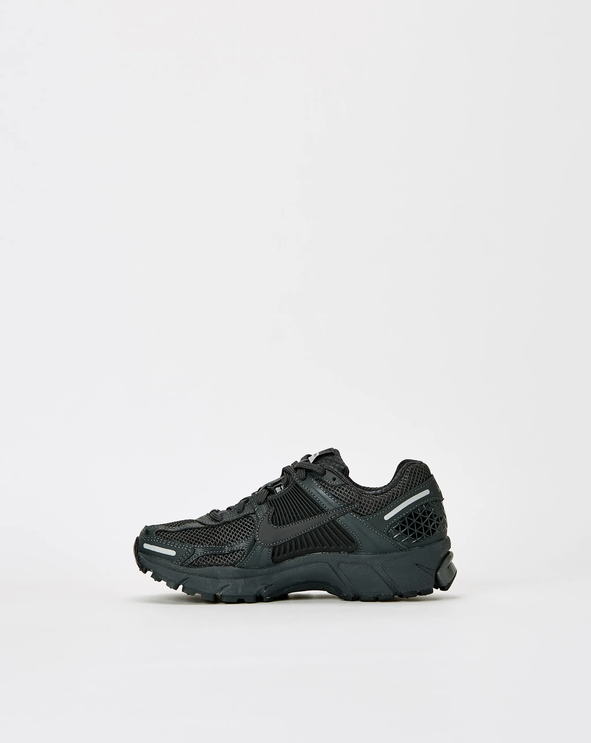 Women's Zoom Vomero 5 "Triple Black"