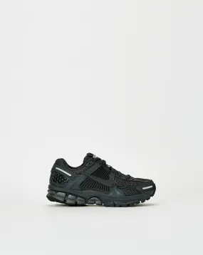 Women's Zoom Vomero 5 "Triple Black"